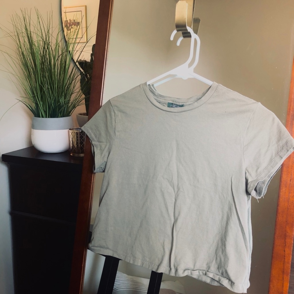 Cropped Army Green T-Shirt